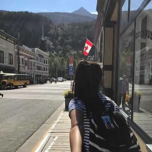 Meet your Posher, Abigail